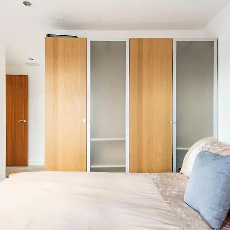Stunning Flat By Quayside With Balcony!! Apartment Нюкасъл ъпон Тайн Екстериор снимка