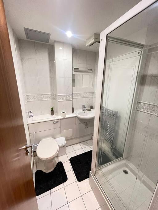 Stunning Flat By Quayside With Balcony!! Apartment Нюкасъл ъпон Тайн Екстериор снимка